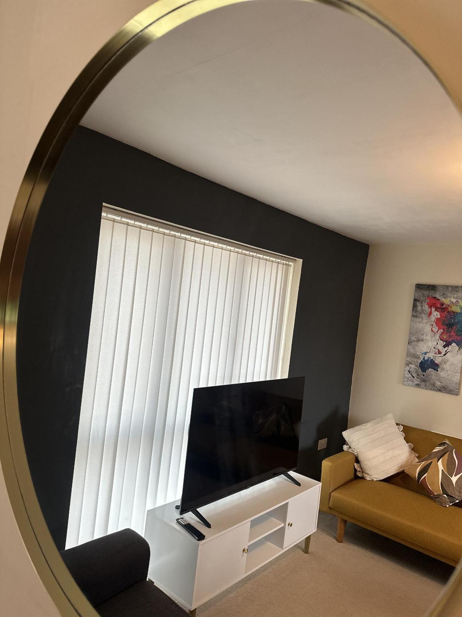 2 Bdr City Centre Apartment With Parking كارديف المظهر الخارجي الصورة